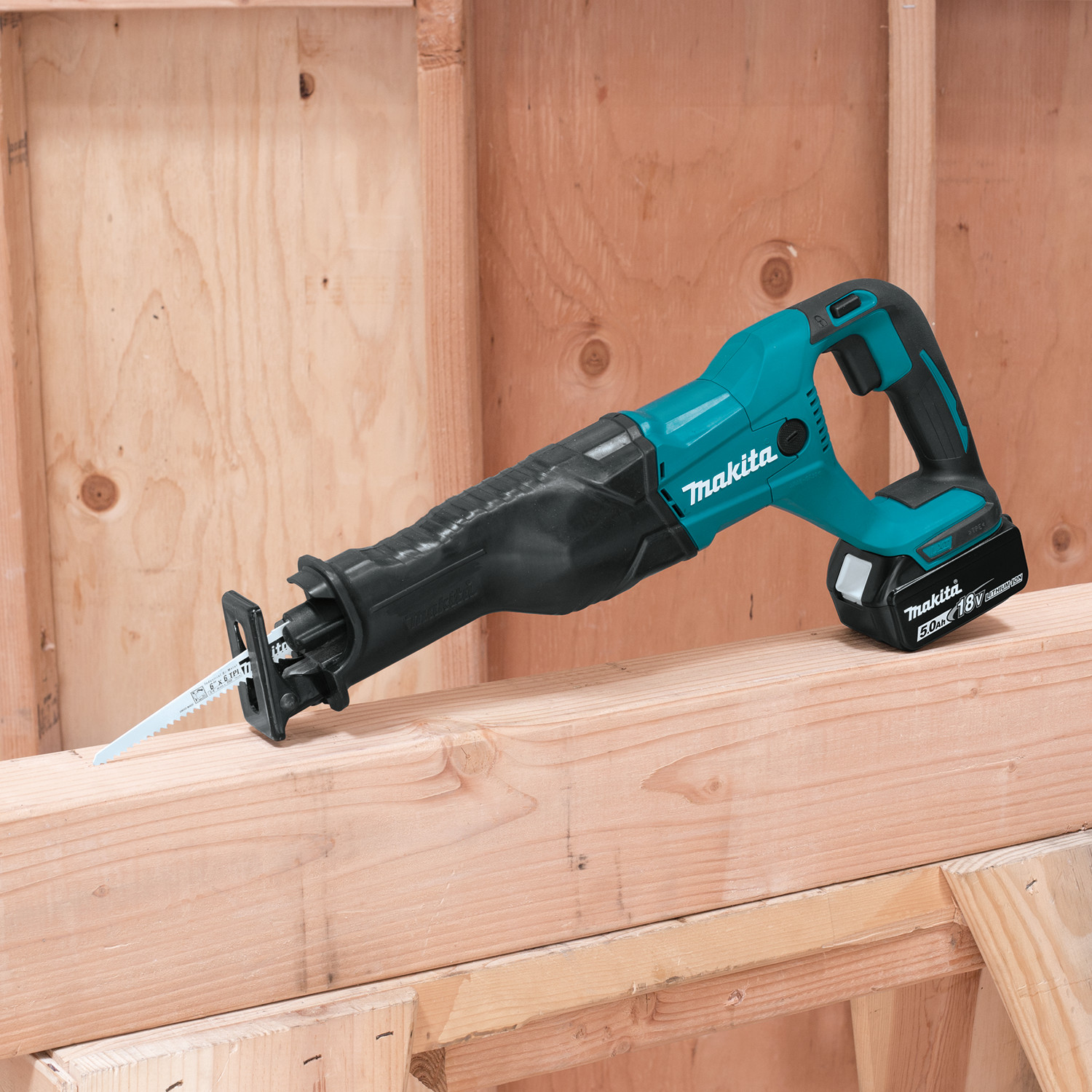 Makita XRJ04T 2026 Makita XRJ04T 2026